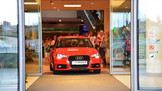 Supernova: Adio školo uz uručenje nagradnog automobila Audi A 1 i velike donacije u visini 50.000 kn HCK-u Supernova: Adio školo uz uručenje nagradnog automobila Audi A 1 i velike donacije u visini 50.000 kn HCK-u