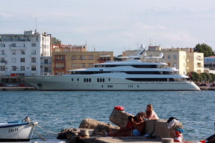 Superjahta “Eminence” u zadarskoj luci Superjahta “Eminence” u zadarskoj luci