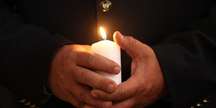 Zadar, 130512.
U crkvi u Pakostanima se uz molitvu i paljenje svijeca docekao pocetak rasprave zalbenog vijeca Haskog suda u predmetu Gotovina-Markac. U Pakostanima, mjestu generala Ante Gotovine odrzo se centralni dio globalne akcije Plamen Slobode koju Zadar, 130512.
U crkvi u Pakostanima se uz molitvu i paljenje svijeca docekao pocetak rasprave zalbenog vijeca Haskog suda u predmetu Gotovina-Markac. U Pakostanima, mjestu generala Ante Gotovine odrzo se centralni dio globalne akcije Plamen Slobode koju