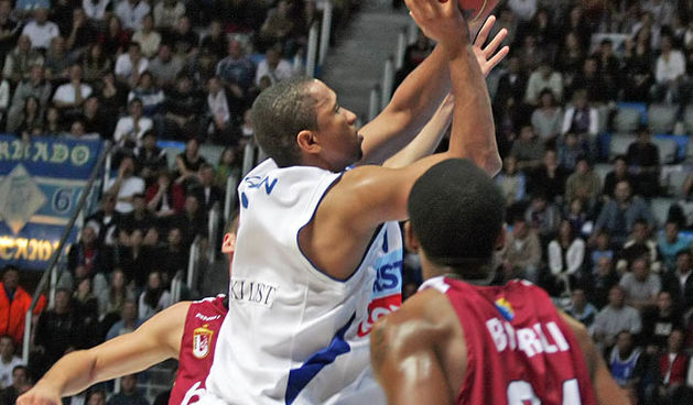 Malik Dixon, KK Zadar – KK Bosna