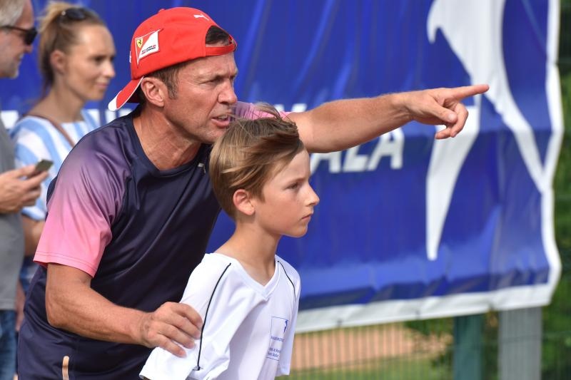 Nogometna zvijezda Lothar Matthaus na Punta Skali učio djecu nogometu