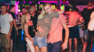 Turanjska fešta u Menfisto baru, 16.7.2015. (foto: Ivan Toman) Turanjska fešta u Menfisto baru, 16.7.2015. (foto: Ivan Toman)