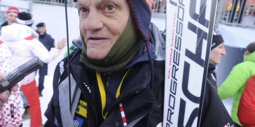 Kitzbuhel, 210111.
Fis Audi World Cup, Svjetski skijaski kup u Kitzbuhelu utrka Super G.
Na slici: Ivica Kostelic pobjednik Super G, tata Ante Kostelic nakon pobjede.
Foto: Drago Sopta / CROPIX Kitzbuhel, 210111.
Fis Audi World Cup, Svjetski skijaski kup u Kitzbuhelu utrka Super G.
Na slici: Ivica Kostelic pobjednik Super G, tata Ante Kostelic nakon pobjede.
Foto: Drago Sopta / CROPIX