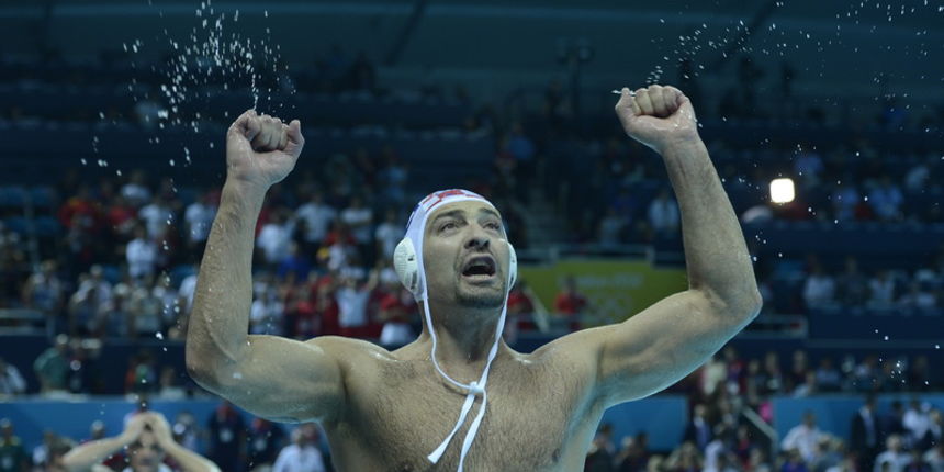 London, 120812.Vaterpolo Arena.Hrvatska muska vaterpolo reprezentacija igra finalnu utakmicu protiv Italije tijekom Olimpijskih Igara u Londonu.Na fotografiji: Hrvatska je osvojila zlatnu medalju, Samir Barac.Foto: Drago Sopta / CROPIX London, 120812.Vaterpolo Arena.Hrvatska muska vaterpolo reprezentacija igra finalnu utakmicu protiv Italije tijekom Olimpijskih Igara u Londonu.Na fotografiji: Hrvatska je osvojila zlatnu medalju, Samir Barac.Foto: Drago Sopta / CROPIX
