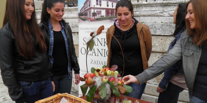 Učenici Srednje škole Stanka Ožanića – promocija zdrave hrane