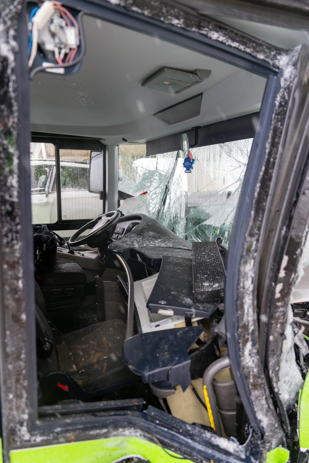 Lančani sudar autobusa i pet automobila kod Gospića