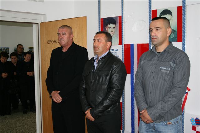 Udruga specijalaca domovinskog rata “Poskoci” Zadar obilježila je 20. obljetnicu pogiblje Svete Denona, pripadnika Specijalne jedinice “Poskoci” Zadar.