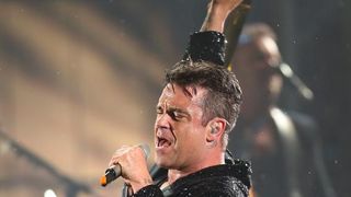 13.08.2013., Zagreb – Britanski pjevac Robbie Williams odrzao je koncert na maksimirskom stadionu u sklopu turneje Take the crown. Photo: Petar Glebov/Pixsell 13.08.2013., Zagreb – Britanski pjevac Robbie Williams odrzao je koncert na maksimirskom stadionu u sklopu turneje Take the crown. Photo: Petar Glebov/Pixsell