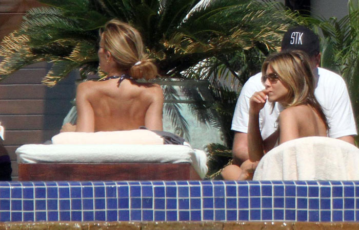 Jennifer Aniston u seksi badiću proslavila 41. rođendan (Jutarnji.hr)