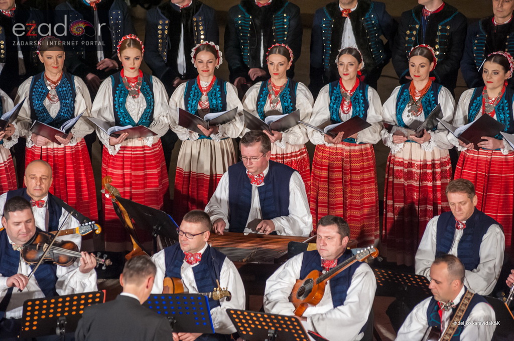 Adventski koncert ansambla Lado u prepunoj u crkvi sv. Nikole Adventski koncert ansambla Lado u prepunoj u crkvi sv. Nikole