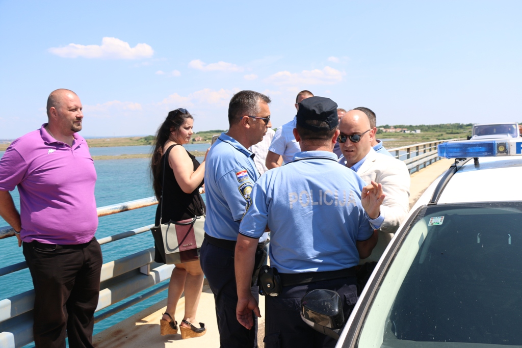 Privođenje Kristijana Kapovića, načelnika općine Vir