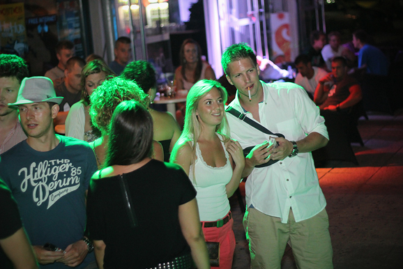 Maraschino bar : iPlay Battles (foto:Saša Čuka)