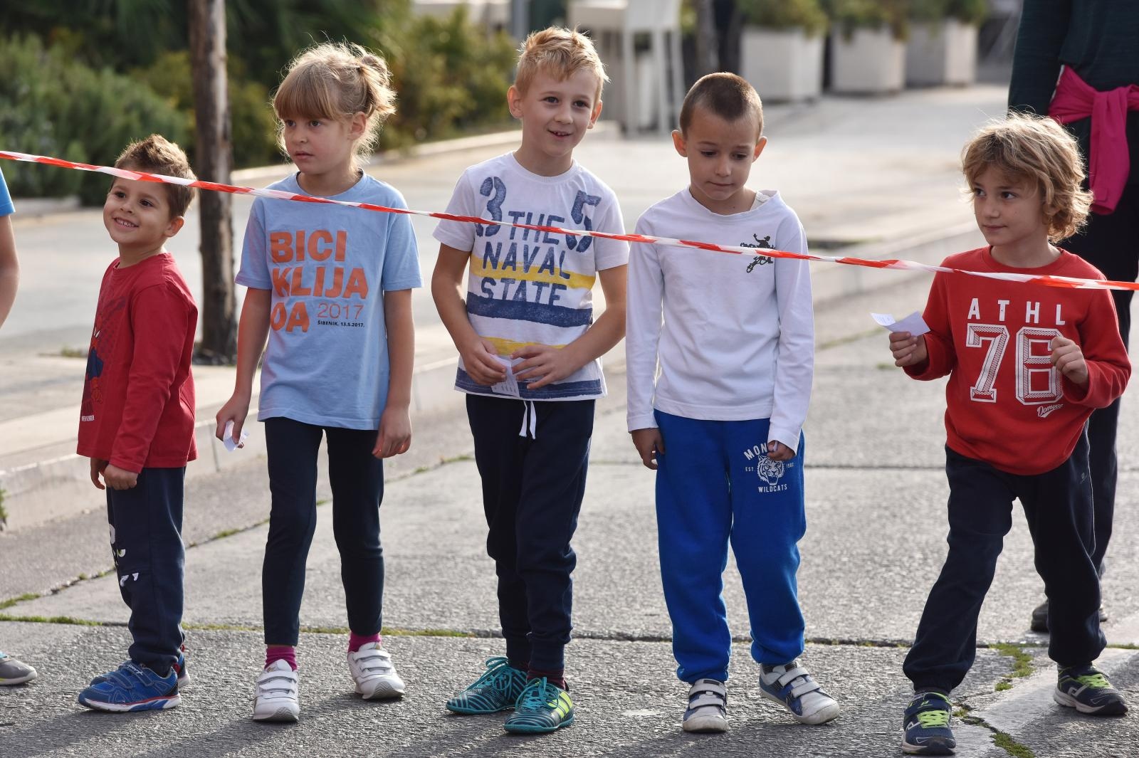 Šibenik: Dječja te utrke Šibenskih deset & Draženova četvorka povodom 53. rođendana Dražena Petrovića Šibenik: Dječja te utrke Šibenskih deset & Draženova četvorka povodom 53. rođendana Dražena Petrovića