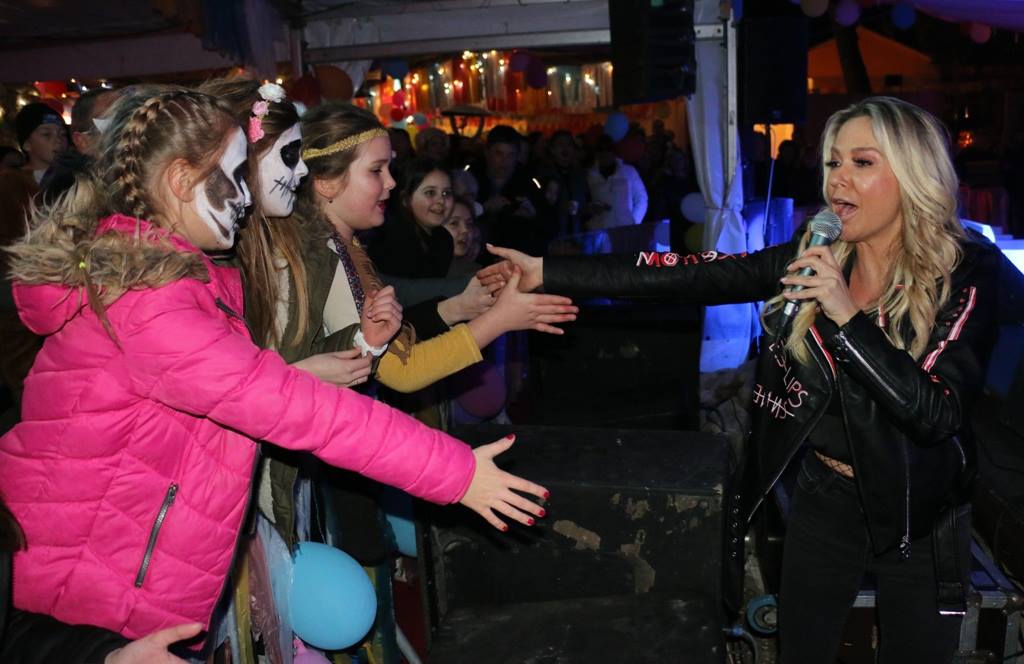 Virske maškare: Maja Šuput zapalila ledenu virsku večer Virske maškare: Maja Šuput zapalila ledenu virsku večer