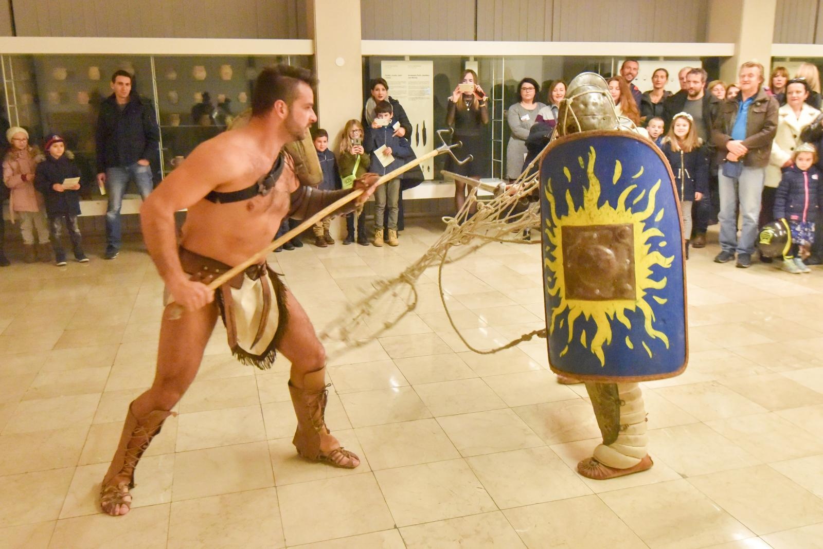 Noć muzeja 2018: Borba rimskih gladijatora u Arheološkom muzeju Zadar Noć muzeja 2018: Borba rimskih gladijatora u Arheološkom muzeju Zadar