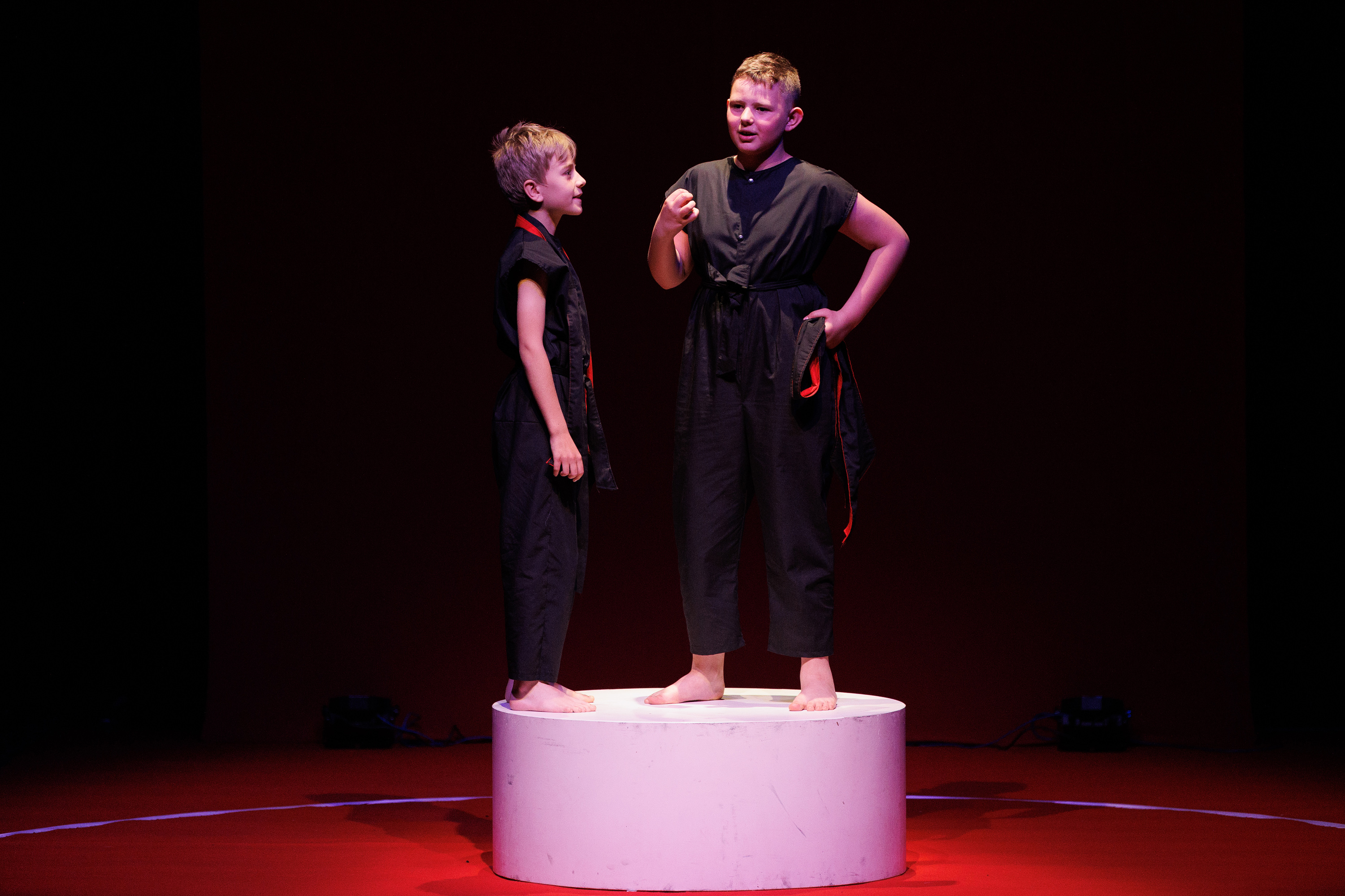 Igrajmo se: Zabranjeno mlađima od 15 strana A