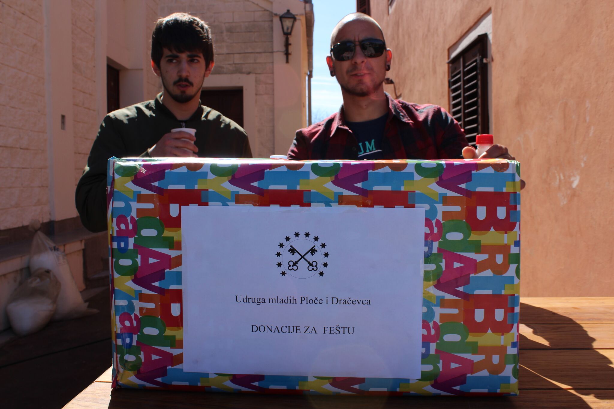 Udruga mladih Ploče i Dračevca uredila stari zog i počastila rižotom