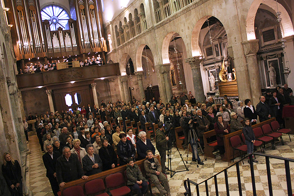Veliki Četvrtak u katedrali sv. Stošije (Foto:Saša Čuka)