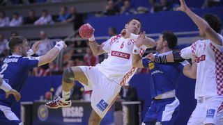 Vrsac, 160112.
Europsko prvenstvo u rukometu u Srbiji.
Prvo kolo, utakmica izmedju Hrvatske i Islanda.
Na slici: Blazenko Lackovic.
Foto: Drazen Aleksic / CROPIX Vrsac, 160112.
Europsko prvenstvo u rukometu u Srbiji.
Prvo kolo, utakmica izmedju Hrvatske i Islanda.
Na slici: Blazenko Lackovic.
Foto: Drazen Aleksic / CROPIX