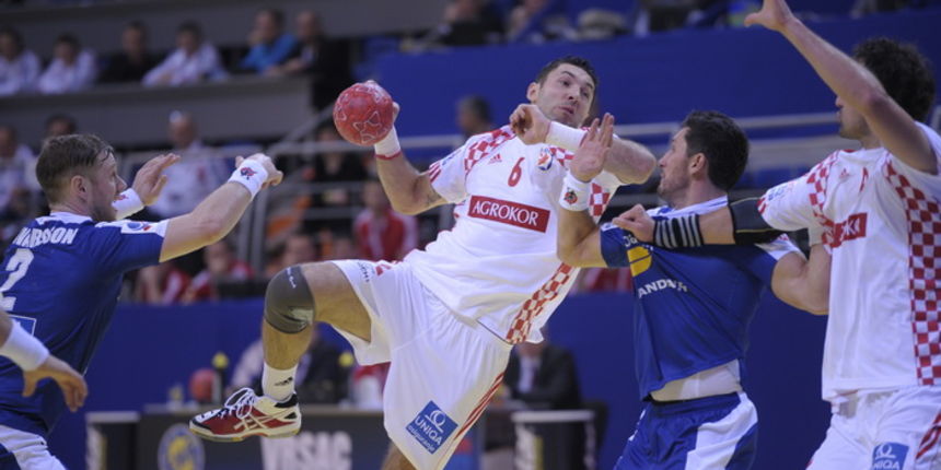 Vrsac, 160112.
Europsko prvenstvo u rukometu u Srbiji.
Prvo kolo, utakmica izmedju Hrvatske i Islanda.
Na slici: Blazenko Lackovic.
Foto: Drazen Aleksic / CROPIX Vrsac, 160112.
Europsko prvenstvo u rukometu u Srbiji.
Prvo kolo, utakmica izmedju Hrvatske i Islanda.
Na slici: Blazenko Lackovic.
Foto: Drazen Aleksic / CROPIX