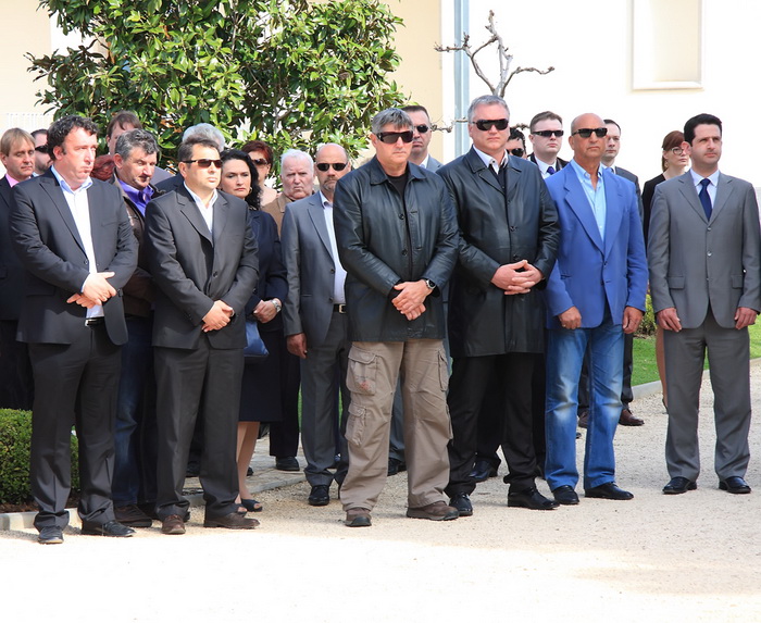 Dan županije: Polaganje vijenaca na Gradskom groblju Zadar Dan županije: Polaganje vijenaca na Gradskom groblju Zadar