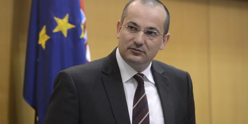 Zagreb, 310113.
Markov trg, Sabor.
Nastavak redovite sjednice Sabora s raspravom o prijedlogu zakona o izmjenama i dopunama Prekrsajnog zakona.
Na slici: Orsat Miljenic.
Foto: Goran Mehkek / CROPIX