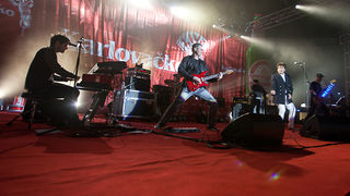 Karlovacko live: Halid Beslic i Crvena jabuka u dvorani Kresimir Cosic u Zadru, Foto: Leo Banic Karlovacko live: Halid Beslic i Crvena jabuka u dvorani Kresimir Cosic u Zadru, Foto: Leo Banic