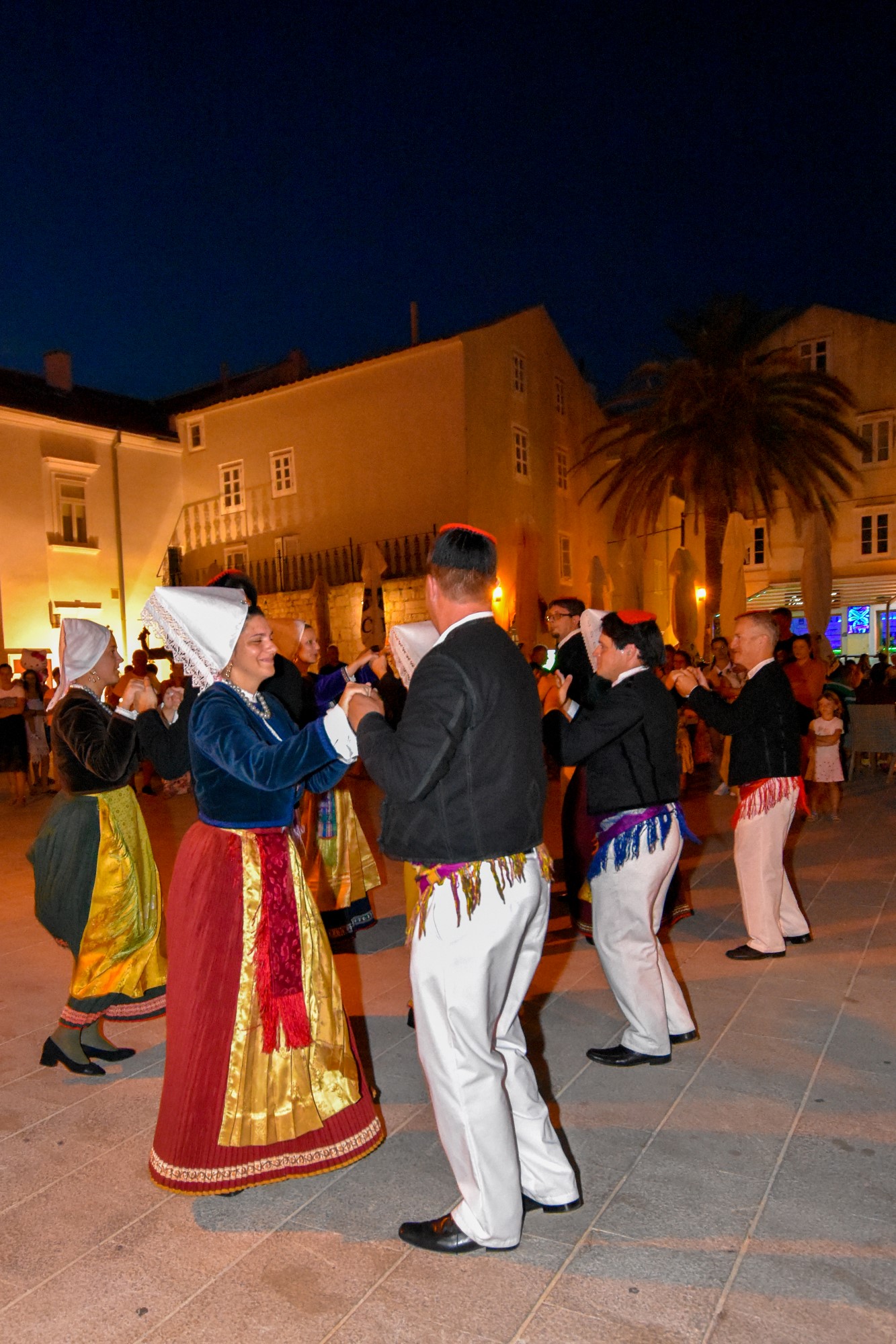 Etno večer s KUD Družina u Pagu Etno večer s KUD Družina u Pagu