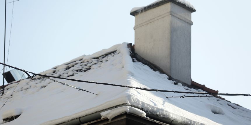 Snijeg na krovu