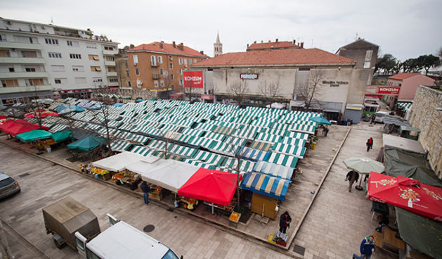 Đir po gradu 18. prosinca 2012., pijaca, trznica (foto:Saša Čuka)