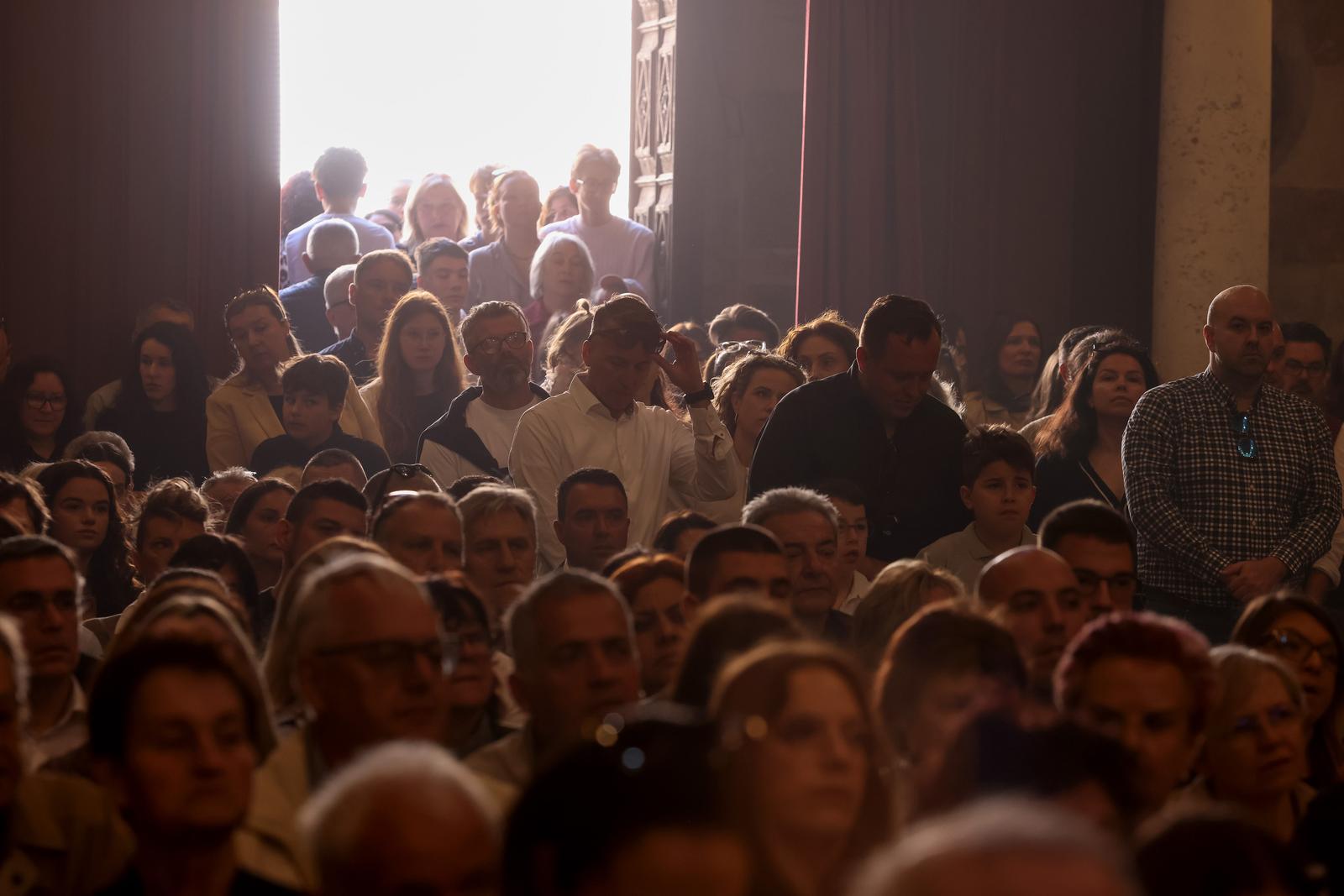 Uskršnja misa, katedrala Svete Stošije Uskršnja misa, katedrala Svete Stošije