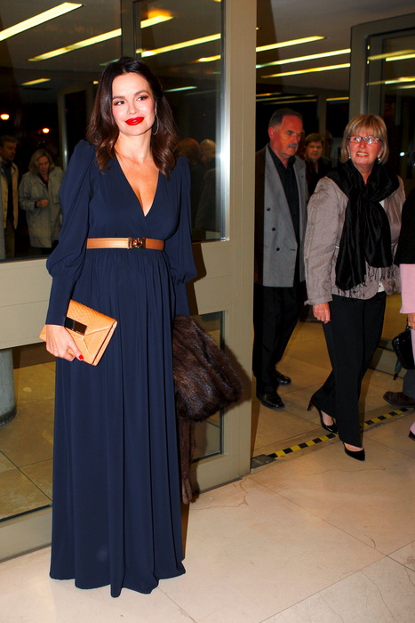 Zagreb 131011.
KD Vatroslav Lisinski.
Koncert Hrvatske dive, na kojem su nastupale Tereza Kesovija, Radojka Sverko i Gabi Novak.
Na slici: trudna Severina.
Foto: Goran Mehkek / Cropix