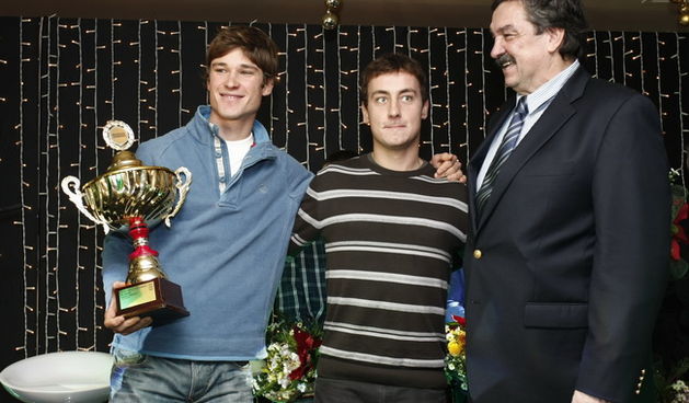 Split, 221209. Hemingway bar. Sportsko ime Dalmacije. Proglasenje za najboljeg sportasa Dalmacije u izboru citatelja Slobodne Dalmacije. Na fotografiji: Sime Fantela, Igor Marenic, Ratko Rudic.Foto: Duje Klaric / CROPIX