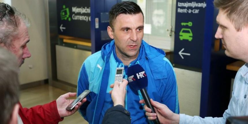 24.02.2016., Zagreb – Zracna luka Zagreb. Povratak juniora Dinama iz Belgije nakon sto su u osmini finala Lige prvaka mladih pobjedili Anderlecht. Mario Cvitanovic. Photo: Goran Jakus/PIXSELL 24.02.2016., Zagreb – Zracna luka Zagreb. Povratak juniora Dinama iz Belgije nakon sto su u osmini finala Lige prvaka mladih pobjedili Anderlecht. Mario Cvitanovic. Photo: Goran Jakus/PIXSELL