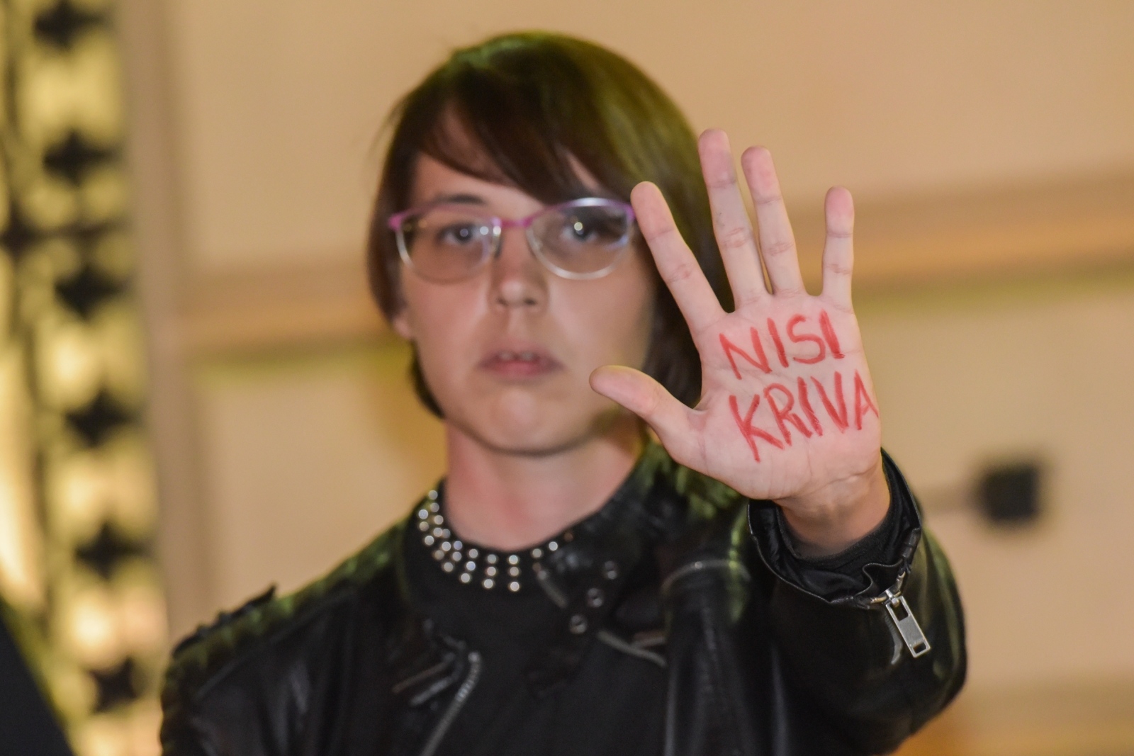 Klub studenata Antifijaka organizirao mirni prosvijed ispred Županijskog suda u Zadru