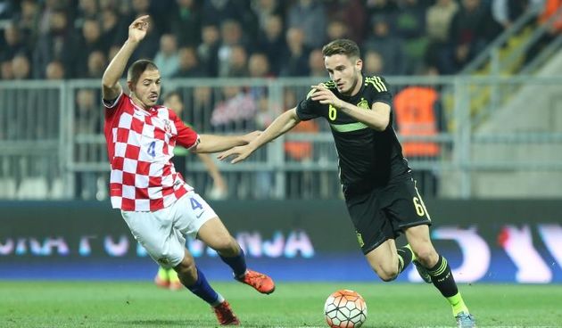 17.11.2015., stadion Rujevica, Rijeka – Kvalifikacijska utakmica za U-21 Europsko prvenstvo, skupina 6, 5. kolo, Hrvatska – Spanjolska. Josip Radosevic, Jesus Vallejo. Photo: Nel Pavletic/PIXSELL