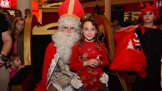 Supernova Zadar: Sveti Nikola i kamion Djeda mraza, Foto: Iva Perinčić Supernova Zadar: Sveti Nikola i kamion Djeda mraza, Foto: Iva Perinčić