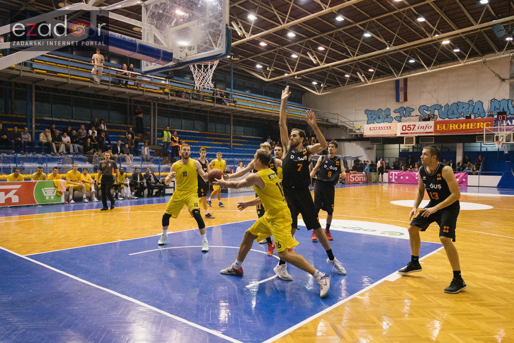 HT Premijer liga, 3. kolo: KK Jazine Arbanasi – GKK Šibenik 36-72 HT Premijer liga, 3. kolo: KK Jazine Arbanasi – GKK Šibenik 36-72