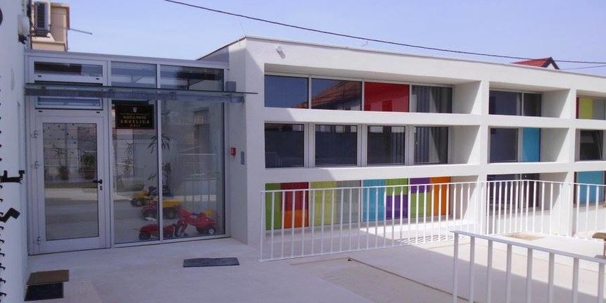 Dječji vrtić i Jaslice “Srdelica kali”