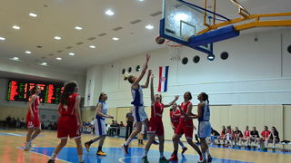 SC Višnjik, dvorana 3. Finale doigravanja za prvaka Hrvatske: ŽKK Zadar – ŽKK Medveščak 54-76 SC Višnjik, dvorana 3. Finale doigravanja za prvaka Hrvatske: ŽKK Zadar – ŽKK Medveščak 54-76