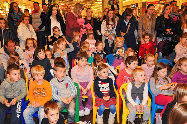 Ljubav topi led i Super subota u Supernova centru! Foto: Iva Perinčić