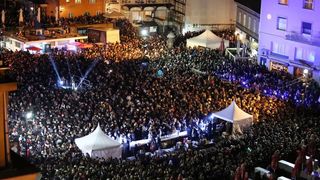 Na tržnici Dolac održan je peti performans Kapulica & Lampioni.  Foto: PIXSELL