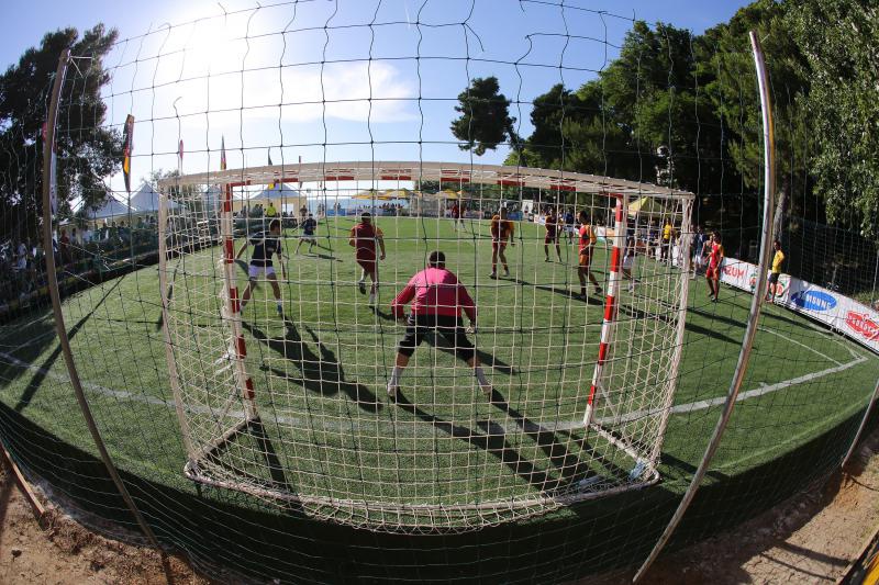 Na zadarskoj plaži Kolovare odigran je malonogometni turnir “Ožujsko kup 2014.”, Photo: Filip Brala/PIXSELL Na zadarskoj plaži Kolovare odigran je malonogometni turnir “Ožujsko kup 2014.”, Photo: Filip Brala/PIXSELL