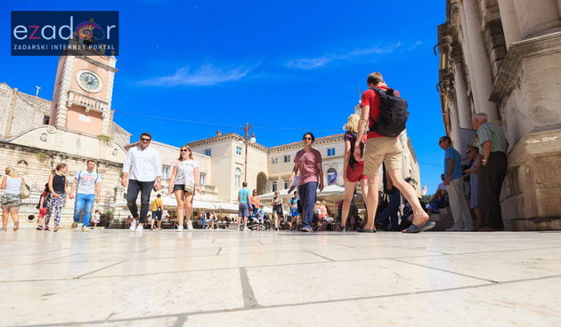 Đir po gradu 23. kolovoza 2017. Narodni trg