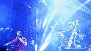 Zagreb Classic: Rođendanski koncert 2Cellos, Zucchera i Olivera na Tomislavcu. Photo: Anto Magzan/PIXSELL Zagreb Classic: Rođendanski koncert 2Cellos, Zucchera i Olivera na Tomislavcu. Photo: Anto Magzan/PIXSELL