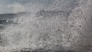 Olujno jugo na zadarskoj rivi 5. studenog 2014. Foto: Roberto Lerga Olujno jugo na zadarskoj rivi 5. studenog 2014. Foto: Roberto Lerga