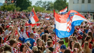 Navijačko ludilo u Zadru za vrijeme i nakon finala Svjetskog prvenstva Navijačko ludilo u Zadru za vrijeme i nakon finala Svjetskog prvenstva