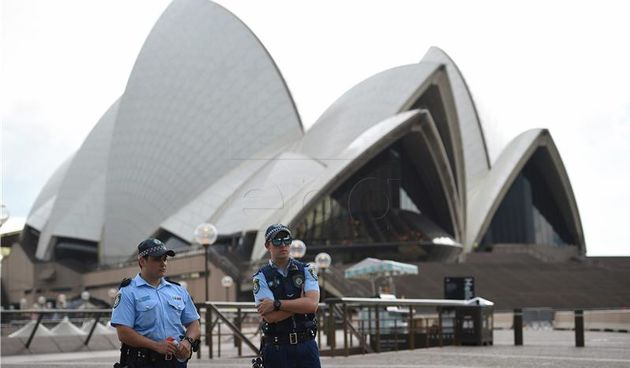 Policijska akcija oko zgrade Opere u Sydneyu, Foto: Hina