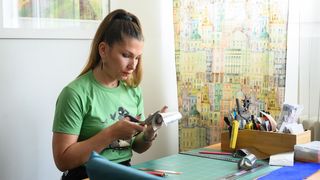 Miljana Jovičić proizvodi torbice od starih gramofonskih ploča