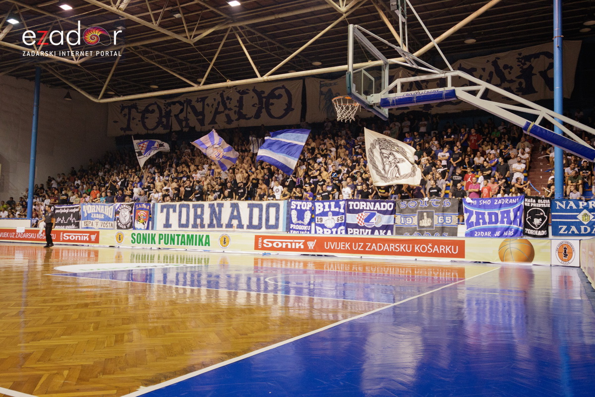 Humanitarna utakmica u Jazinama: KK Zadar – KK Diadora Humanitarna utakmica u Jazinama: KK Zadar – KK Diadora